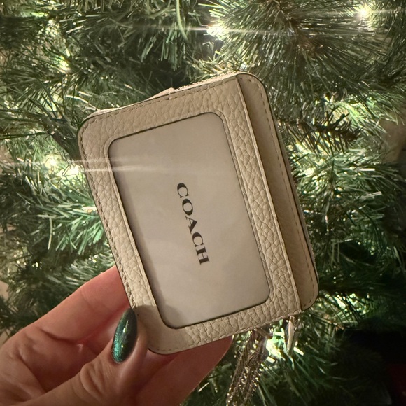 Coach Cosmic Rocket Zip Card Case With Chain - Picture 6 of 6